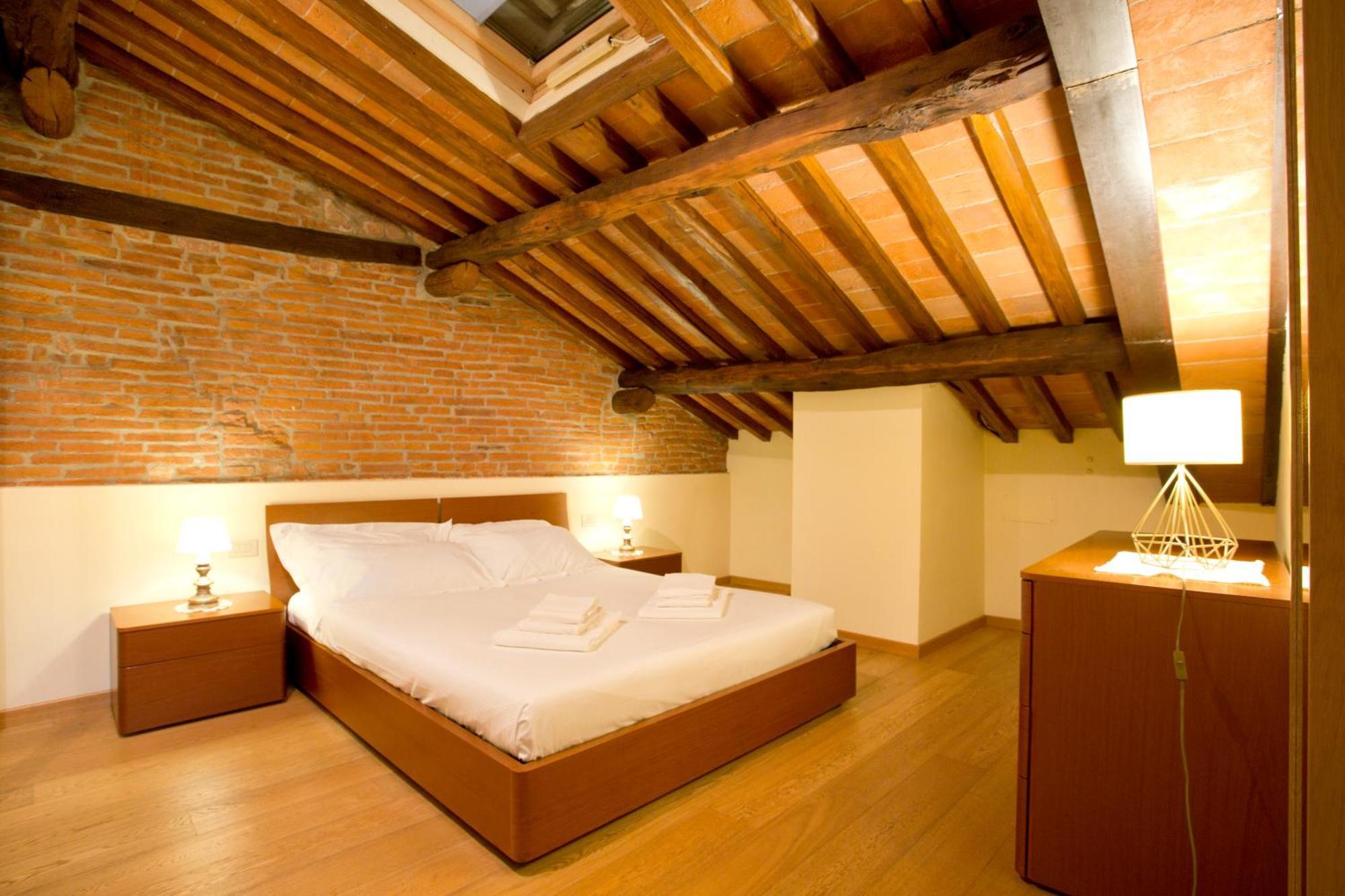 Casa San Girolamo Historic Flat With Cosy Terrace In Lucca'S City Centre Luaran gambar