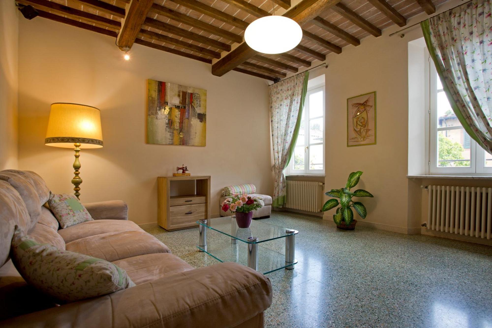 Casa San Girolamo Historic Flat With Cosy Terrace In Lucca'S City Centre Luaran gambar